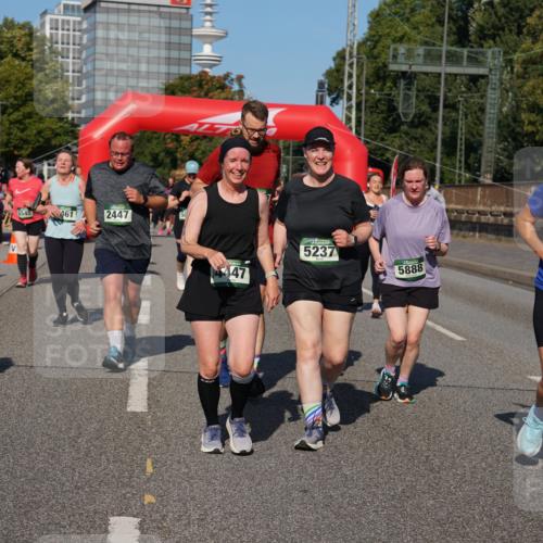07.09.2025 - BARMER Alsterlauf Yannick Fuchs http://msf.ph/oto/8828193 07.09.2025 10:12:59 Laufen 9, 461, 2447, 4447, 5237, 5888, 4492 meine-sportfotos.de