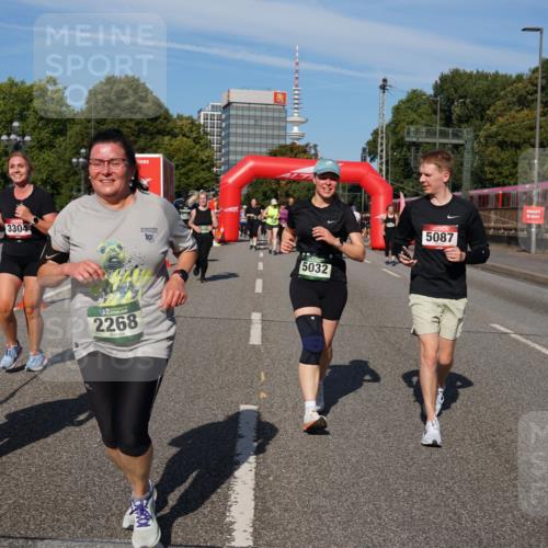 07.09.2025 - BARMER Alsterlauf Yannick Fuchs http://msf.ph/oto/8828221 07.09.2025 10:13:06 Laufen 545, 3304, 2268, 19, 5032, 5087 meine-sportfotos.de