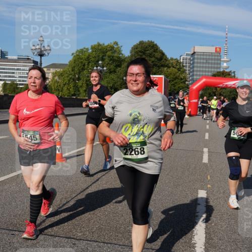 07.09.2025 - BARMER Alsterlauf Yannick Fuchs http://msf.ph/oto/8828222 07.09.2025 10:13:06 Laufen 545, 3304, 2268, 56, 5087 meine-sportfotos.de