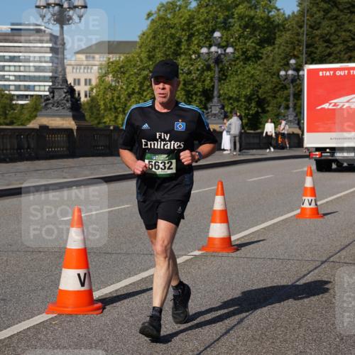 07.09.2025 - BARMER Alsterlauf Yannick Fuchs http://msf.ph/oto/8828245 07.09.2025 10:13:11 Laufen 5632 meine-sportfotos.de