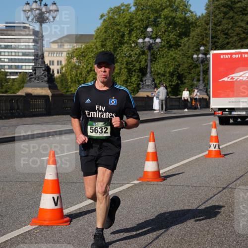 07.09.2025 - BARMER Alsterlauf Yannick Fuchs http://msf.ph/oto/8828246 07.09.2025 10:13:11 Laufen 5632 meine-sportfotos.de