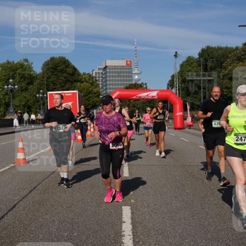 07.09.2025 - BARMER Alsterlauf Yannick Fuchs http://msf.ph/oto/8828263 07.09.2025 10:13:15 Laufen 758, 2066, 4324, 3231, 439, 2470, 2222 meine-sportfotos.de