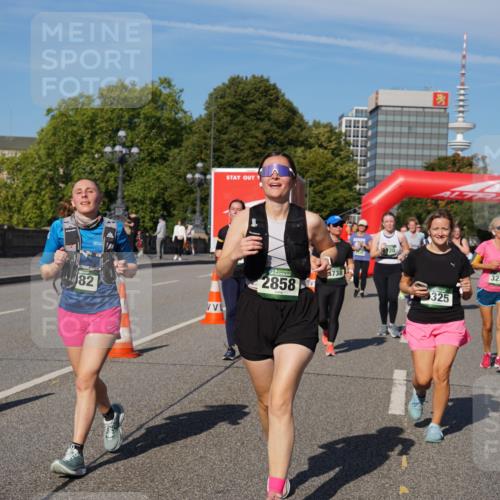 07.09.2025 - BARMER Alsterlauf Yannick Fuchs http://msf.ph/oto/8828270 07.09.2025 10:13:17 Laufen 82, 2858, 738, 325, 3231, 4324 meine-sportfotos.de