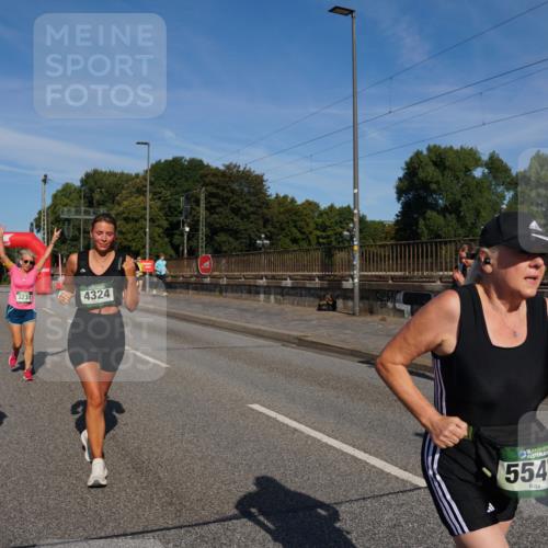 07.09.2025 - BARMER Alsterlauf Yannick Fuchs http://msf.ph/oto/8828279 07.09.2025 10:13:19 Laufen 738, 4325, 3231, 4324, 554 meine-sportfotos.de