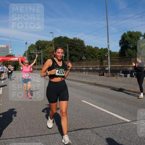 07.09.2025 - BARMER Alsterlauf Yannick Fuchs http://msf.ph/oto/8828282 07.09.2025 10:13:19 Laufen 4325, 3231, 4324 meine-sportfotos.de