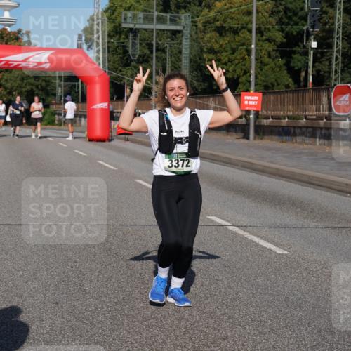 07.09.2025 - BARMER Alsterlauf Yannick Fuchs http://msf.ph/oto/8828305 07.09.2025 10:13:24 Laufen 3372 meine-sportfotos.de
