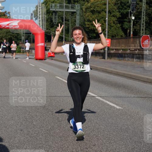 07.09.2025 - BARMER Alsterlauf Yannick Fuchs http://msf.ph/oto/8828306 07.09.2025 10:13:25 Laufen 4270, 3372 meine-sportfotos.de