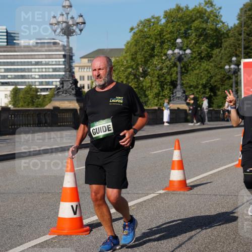 07.09.2025 - BARMER Alsterlauf Yannick Fuchs http://msf.ph/oto/8828393 07.09.2025 10:13:52 Laufen 2821, 32 meine-sportfotos.de