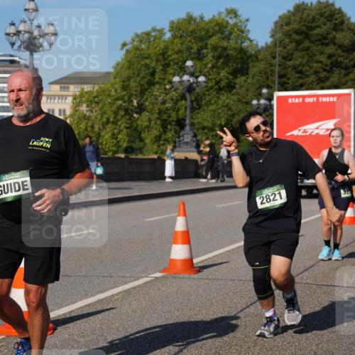 07.09.2025 - BARMER Alsterlauf Yannick Fuchs http://msf.ph/oto/8828395 07.09.2025 10:13:53 Laufen 2821, 32, 3199, 404 meine-sportfotos.de