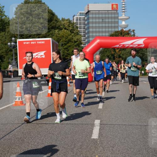 07.09.2025 - BARMER Alsterlauf Yannick Fuchs http://msf.ph/oto/8828397 07.09.2025 10:13:54 Laufen 2821, 3199, 4404, 8119, 320, 1, 5305, 3723, 3724 meine-sportfotos.de