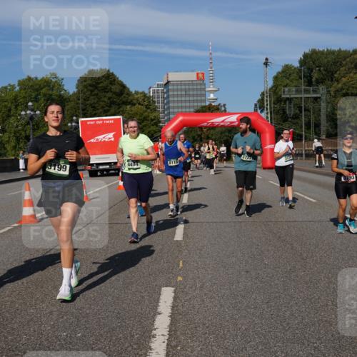07.09.2025 - BARMER Alsterlauf Yannick Fuchs http://msf.ph/oto/8828405 07.09.2025 10:13:56 Laufen 320, 3723, 8119, 4404, 3199 meine-sportfotos.de