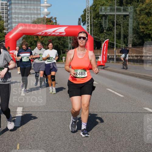 07.09.2025 - BARMER Alsterlauf Yannick Fuchs http://msf.ph/oto/8828425 07.09.2025 10:14:07 Laufen 4287, 429, 5403, 5405, 2488 meine-sportfotos.de