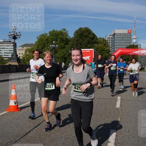 07.09.2025 - BARMER Alsterlauf Yannick Fuchs http://msf.ph/oto/8828431 07.09.2025 10:14:09 Laufen 402, 4287, 429, 5403, 214, 405 meine-sportfotos.de