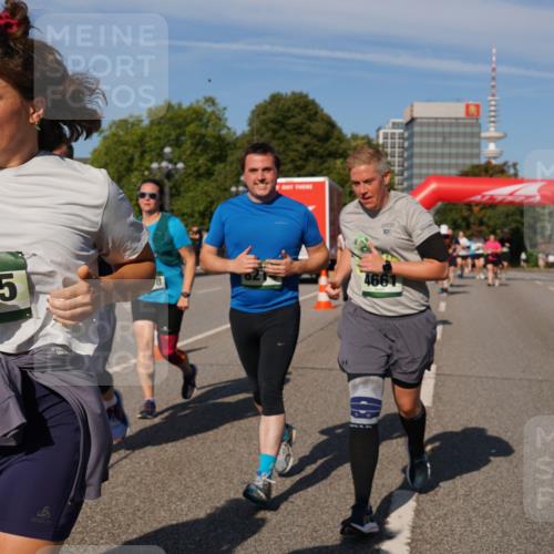07.09.2025 - BARMER Alsterlauf Yannick Fuchs http://msf.ph/oto/8828441 07.09.2025 10:14:12 Laufen 36, 5, 8, 10, 4661 meine-sportfotos.de