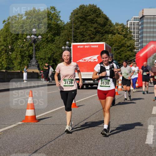 07.09.2025 - BARMER Alsterlauf Yannick Fuchs http://msf.ph/oto/8828445 07.09.2025 10:14:15 Laufen 3139, 3138, 2554, 4477, 063 meine-sportfotos.de