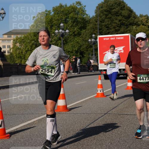 07.09.2025 - BARMER Alsterlauf Yannick Fuchs http://msf.ph/oto/8828469 07.09.2025 10:14:21 Laufen 2554, 10, 6055, 4477, 8 meine-sportfotos.de