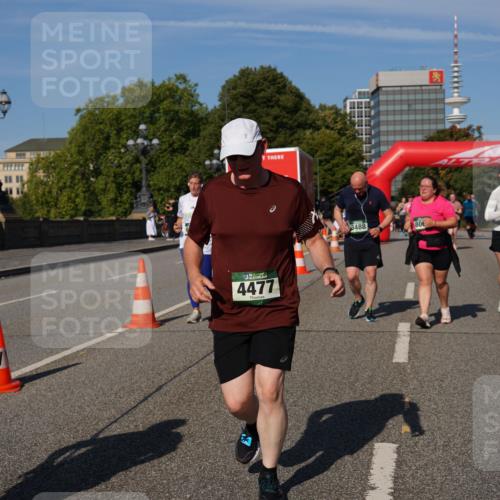 07.09.2025 - BARMER Alsterlauf Yannick Fuchs http://msf.ph/oto/8828476 07.09.2025 10:14:22 Laufen 4477, 3488, 806, 3052 meine-sportfotos.de
