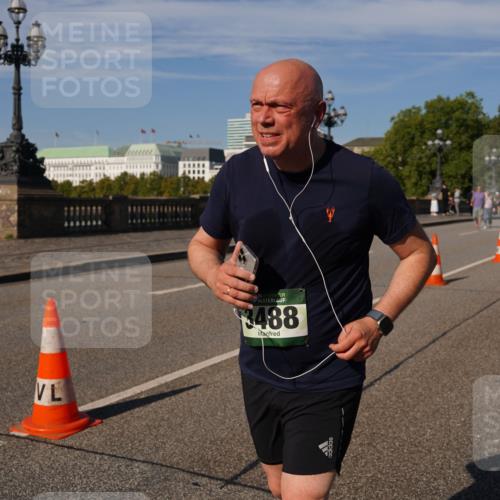 07.09.2025 - BARMER Alsterlauf Yannick Fuchs http://msf.ph/oto/8828494 07.09.2025 10:14:28 Laufen 36, 3488 meine-sportfotos.de