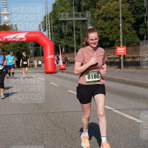 07.09.2025 - BARMER Alsterlauf Yannick Fuchs http://msf.ph/oto/8828495 07.09.2025 10:14:31 Laufen 2587, 219, 8186 meine-sportfotos.de