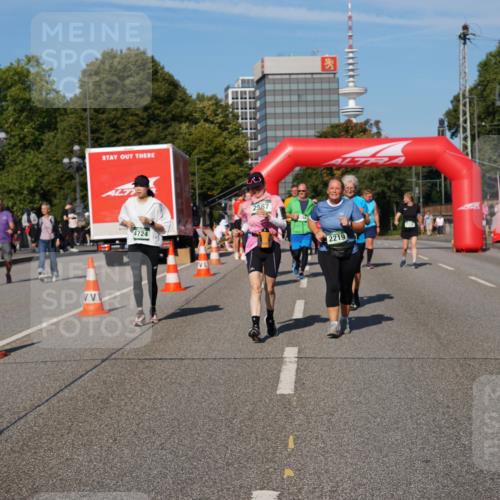 07.09.2025 - BARMER Alsterlauf Yannick Fuchs http://msf.ph/oto/8828499 07.09.2025 10:14:32 Laufen 4724, 2587, 2219 meine-sportfotos.de