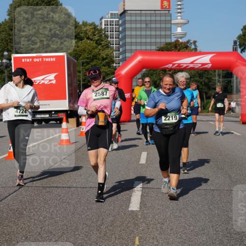 07.09.2025 - BARMER Alsterlauf Yannick Fuchs http://msf.ph/oto/8828505 07.09.2025 10:14:33 Laufen 4724, 9, 2587, 2219 meine-sportfotos.de