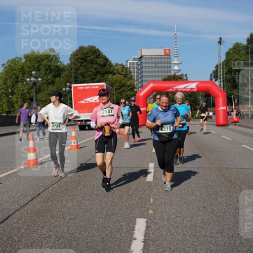 07.09.2025 - BARMER Alsterlauf Yannick Fuchs http://msf.ph/oto/8828507 07.09.2025 10:14:34 Laufen 4724, 2587, 2219 meine-sportfotos.de