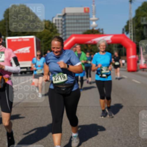 07.09.2025 - BARMER Alsterlauf Yannick Fuchs http://msf.ph/oto/8828512 07.09.2025 10:14:35 Laufen 2587, 2219 meine-sportfotos.de