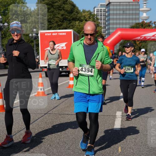 07.09.2025 - BARMER Alsterlauf Yannick Fuchs http://msf.ph/oto/8828524 07.09.2025 10:14:39 Laufen 3292, 6, 4394, 2267, 2337, 2336 meine-sportfotos.de