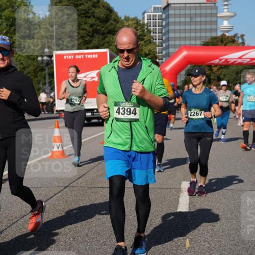 07.09.2025 - BARMER Alsterlauf Yannick Fuchs http://msf.ph/oto/8828525 07.09.2025 10:14:39 Laufen 3292, 4394, 2267, 3186, 2337, 2336 meine-sportfotos.de