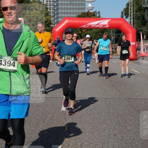 07.09.2025 - BARMER Alsterlauf Yannick Fuchs http://msf.ph/oto/8828526 07.09.2025 10:14:39 Laufen 4394, 2267, 2337, 2336 meine-sportfotos.de