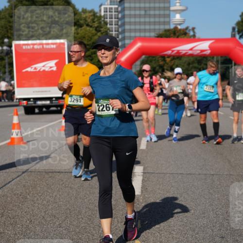 07.09.2025 - BARMER Alsterlauf Yannick Fuchs http://msf.ph/oto/8828529 07.09.2025 10:14:40 Laufen 3291, 226 meine-sportfotos.de