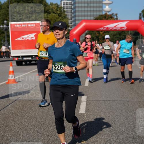 07.09.2025 - BARMER Alsterlauf Yannick Fuchs http://msf.ph/oto/8828530 07.09.2025 10:14:40 Laufen 3292, 3291, 36, 226 meine-sportfotos.de