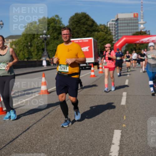 07.09.2025 - BARMER Alsterlauf Yannick Fuchs http://msf.ph/oto/8828534 07.09.2025 10:14:42 Laufen 3292, 3291 meine-sportfotos.de