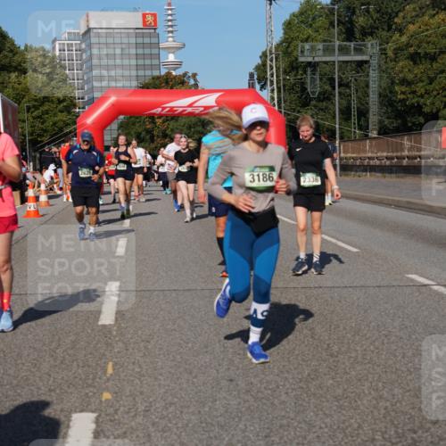 07.09.2025 - BARMER Alsterlauf Yannick Fuchs http://msf.ph/oto/8828537 07.09.2025 10:14:43 Laufen 099, 2625, 3186, 2336 meine-sportfotos.de