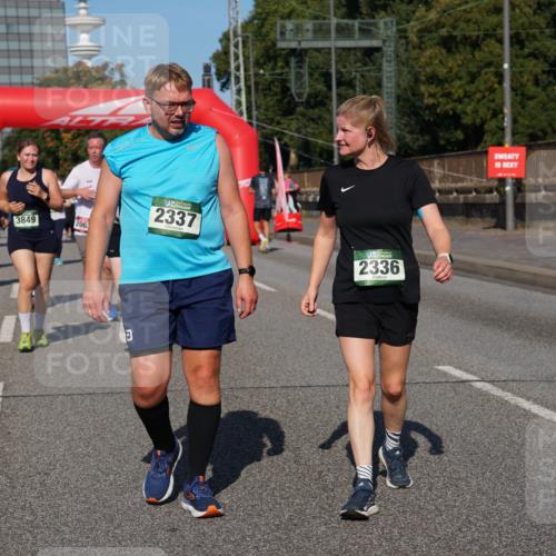07.09.2025 - BARMER Alsterlauf Yannick Fuchs http://msf.ph/oto/8828547 07.09.2025 10:14:47 Laufen 3092, 3849, 206, 2337, 2336 meine-sportfotos.de