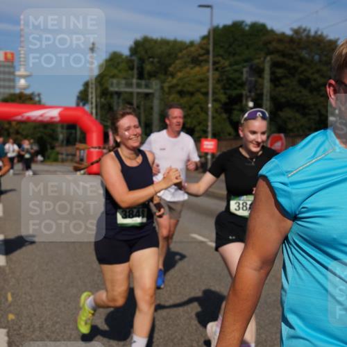 07.09.2025 - BARMER Alsterlauf Yannick Fuchs http://msf.ph/oto/8828553 07.09.2025 10:14:50 Laufen 5706, 3849, 38, 36, 2337 meine-sportfotos.de
