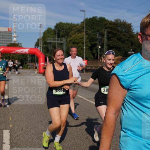 07.09.2025 - BARMER Alsterlauf Yannick Fuchs http://msf.ph/oto/8828554 07.09.2025 10:14:51 Laufen 306, 5706, 284, 364, 38, 36, 2337 meine-sportfotos.de