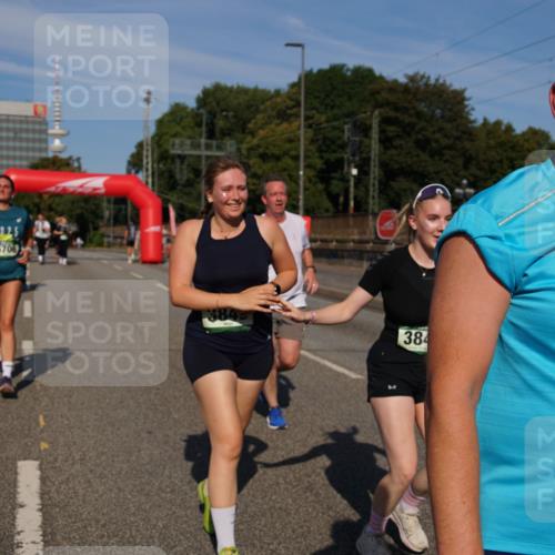 07.09.2025 - BARMER Alsterlauf Yannick Fuchs http://msf.ph/oto/8828555 07.09.2025 10:14:51 Laufen 306, 706, 3843, 384, 36, 2337 meine-sportfotos.de