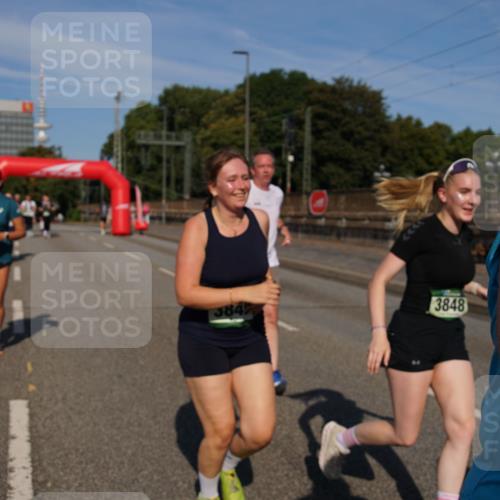 07.09.2025 - BARMER Alsterlauf Yannick Fuchs http://msf.ph/oto/8828557 07.09.2025 10:14:51 Laufen 384, 3848 meine-sportfotos.de