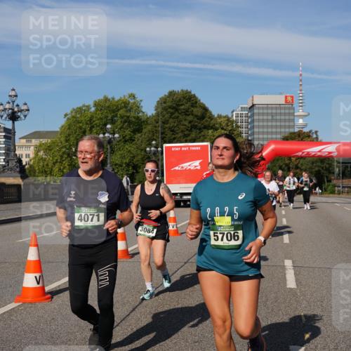 07.09.2025 - BARMER Alsterlauf Yannick Fuchs http://msf.ph/oto/8828562 07.09.2025 10:14:52 Laufen 3, 1, 4071, 3084, 2025, 5706 meine-sportfotos.de
