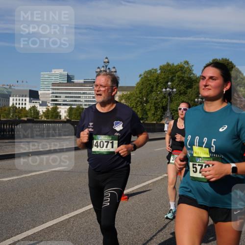 07.09.2025 - BARMER Alsterlauf Yannick Fuchs http://msf.ph/oto/8828566 07.09.2025 10:14:53 Laufen 4071, 3, 2025, 57 meine-sportfotos.de