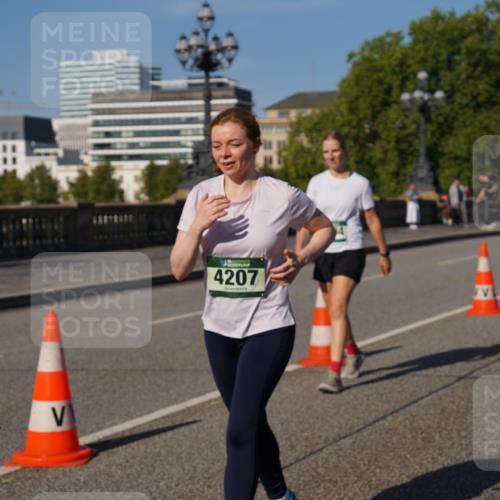 07.09.2025 - BARMER Alsterlauf Yannick Fuchs http://msf.ph/oto/8828586 07.09.2025 10:14:57 Laufen 4207 meine-sportfotos.de