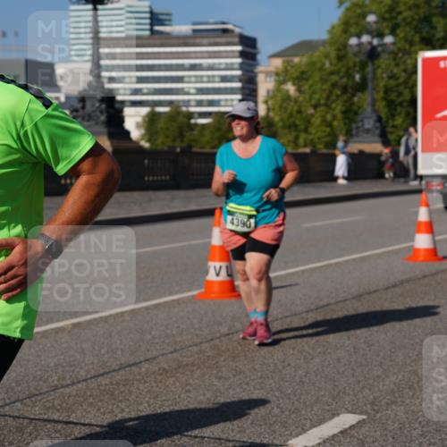 07.09.2025 - BARMER Alsterlauf Yannick Fuchs http://msf.ph/oto/8828619 07.09.2025 10:15:08 Laufen 136, 5622, 4390, 5712 meine-sportfotos.de