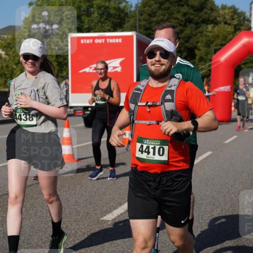 07.09.2025 - BARMER Alsterlauf Yannick Fuchs http://msf.ph/oto/8828631 07.09.2025 10:15:15 Laufen 4438, 450, 4410 meine-sportfotos.de