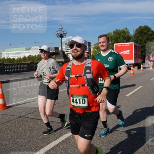 07.09.2025 - BARMER Alsterlauf Yannick Fuchs http://msf.ph/oto/8828633 07.09.2025 10:15:16 Laufen 36, 4410, 44 meine-sportfotos.de