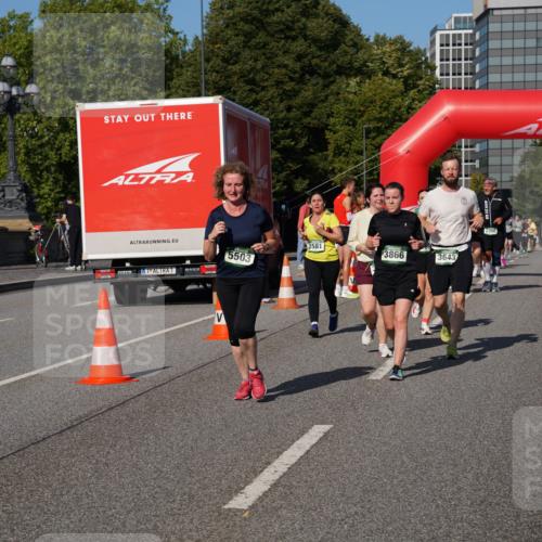 07.09.2025 - BARMER Alsterlauf Yannick Fuchs http://msf.ph/oto/8828647 07.09.2025 10:15:20 Laufen 2, 3581, 5503, 3866, 3643, 138 meine-sportfotos.de