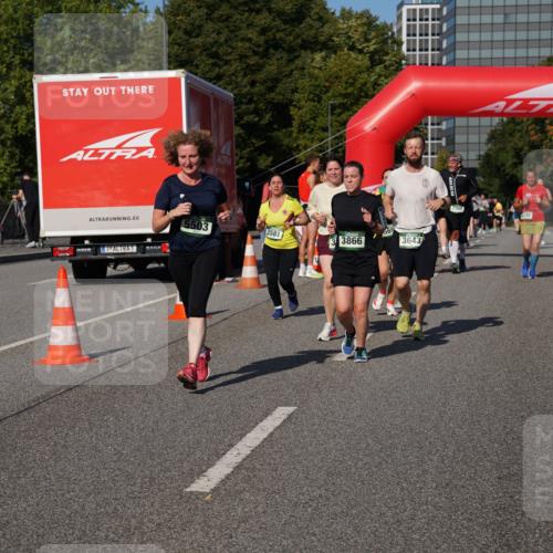 07.09.2025 - BARMER Alsterlauf Yannick Fuchs http://msf.ph/oto/8828648 07.09.2025 10:15:20 Laufen 5503, 3581, 3643, 3866, 138 meine-sportfotos.de