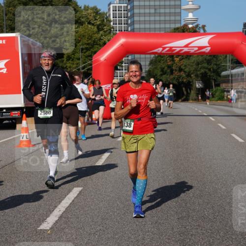07.09.2025 - BARMER Alsterlauf Yannick Fuchs http://msf.ph/oto/8828675 07.09.2025 10:15:28 Laufen 75, 2980, 138 meine-sportfotos.de