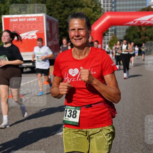 07.09.2025 - BARMER Alsterlauf Yannick Fuchs http://msf.ph/oto/8828684 07.09.2025 10:15:30 Laufen 980, 138 meine-sportfotos.de