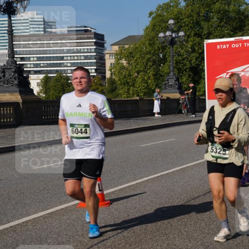 07.09.2025 - BARMER Alsterlauf Yannick Fuchs http://msf.ph/oto/8828689 07.09.2025 10:15:33 Laufen 6044, 5325, 19, 3936 meine-sportfotos.de